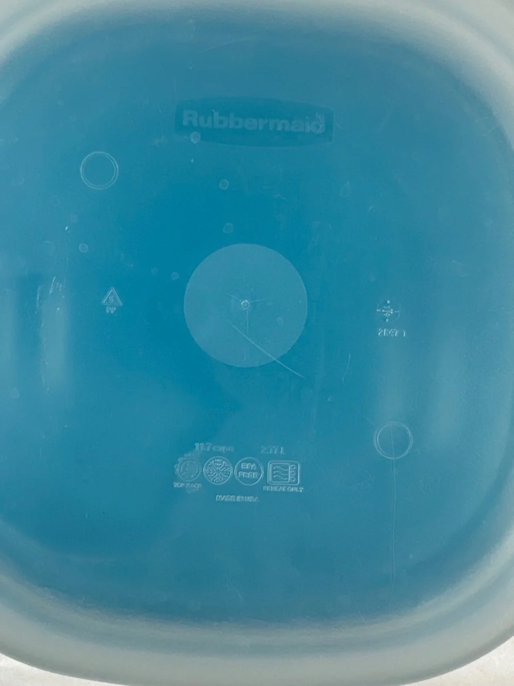 Large Rubbermaid TakeAlongs 11.7 Cups, 2.77 Liters, Blue Snap On Lid, 2K47 1
